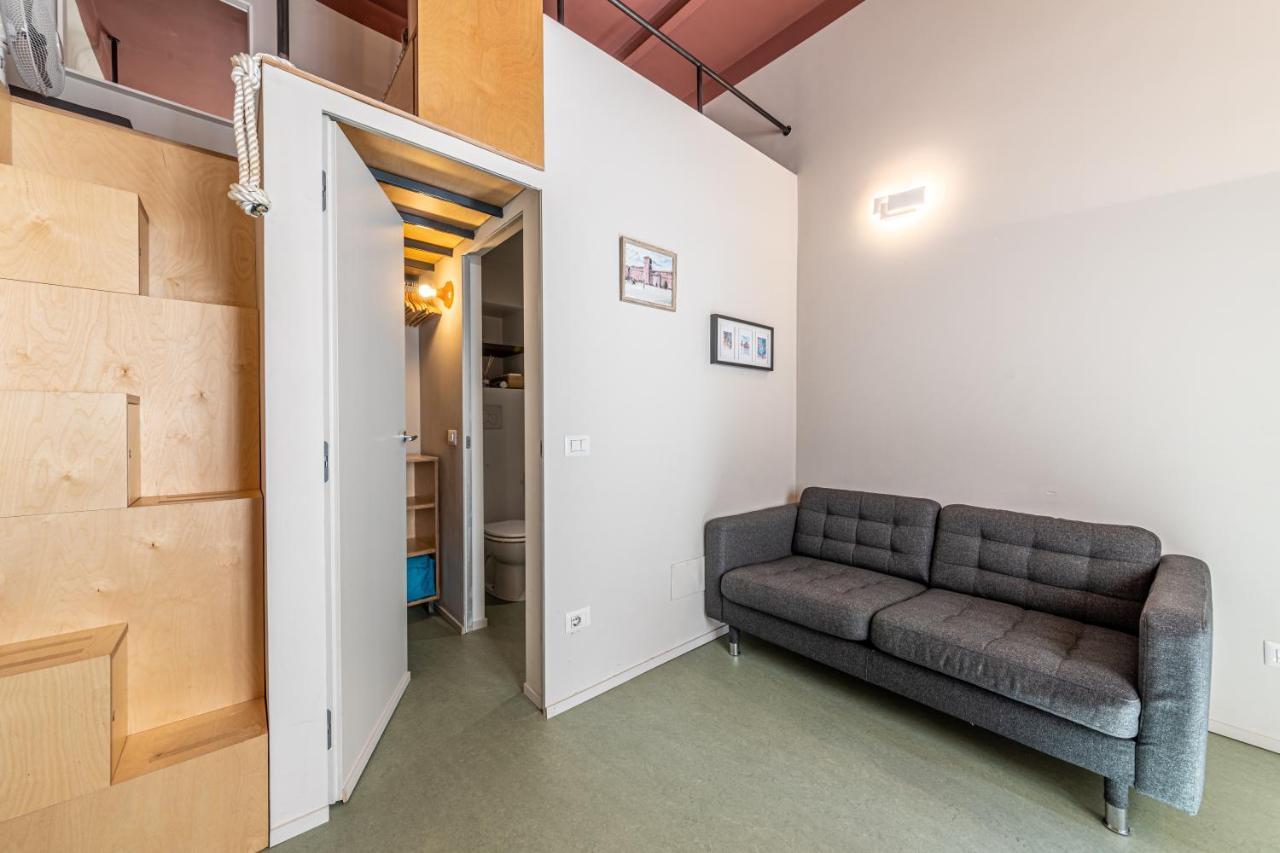 Xenia Apartments - Accogliente Pied-A-Terre Sui Navigli ミラノ エクステリア 写真